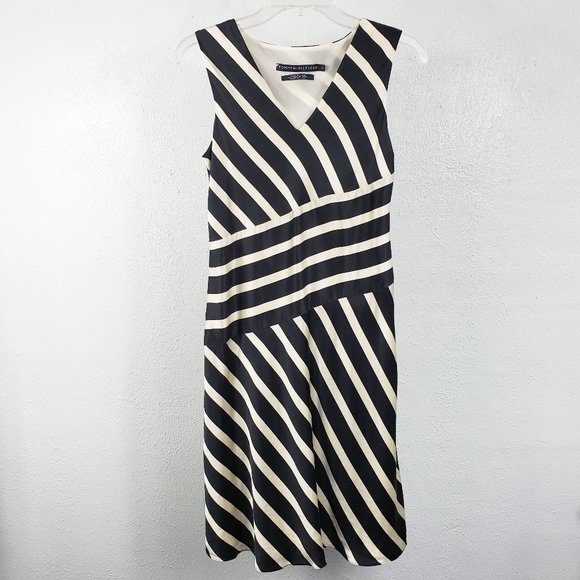 Tommy Hilfiger Dresses & Skirts - Tommy Hilfiger Size 4 Silk Cream Black Sleeveless V Neck Knee Length Dress